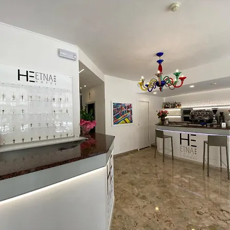 Готель Etna 3*